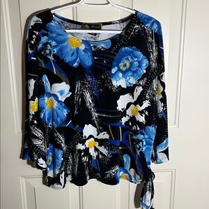 Mirasol Artistic Print Top - XL Lower side tie